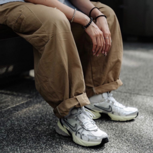 Giay Nike V2K Run 'Summit White Metallic Silver' FD0736-100