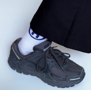 Giay Nike Vomero 5 'Triple Black' BV1358-003