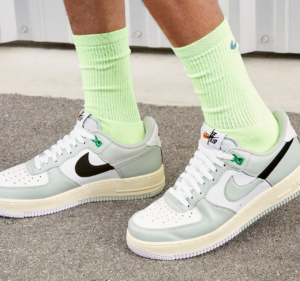 Giay Nike Air Force 1 '07 LV8 'Light Silver' DZ2522-001