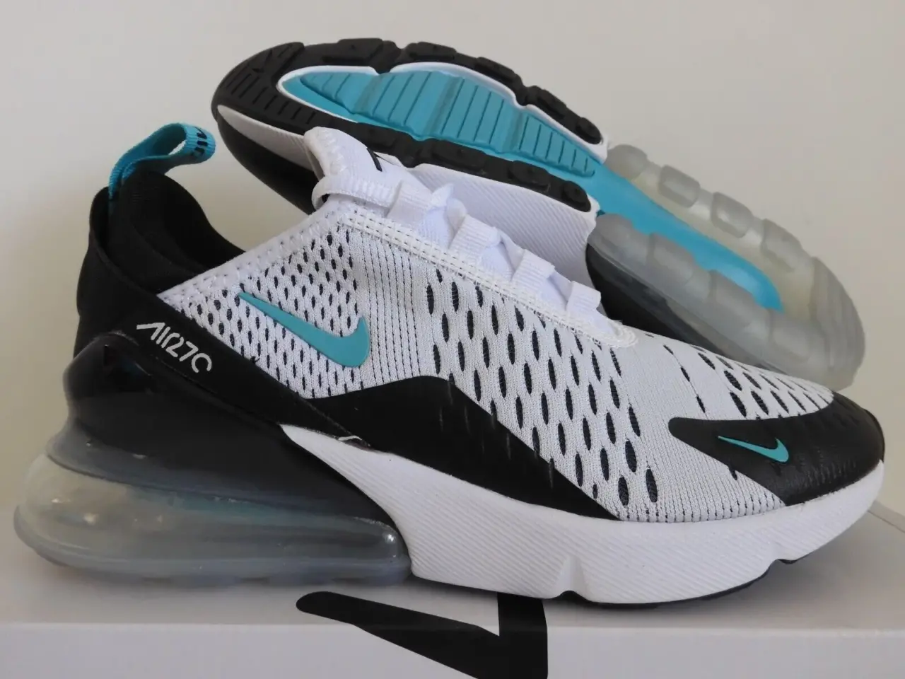 Giay Nike Air Max 270 'Metallic Silver' AH6789-115