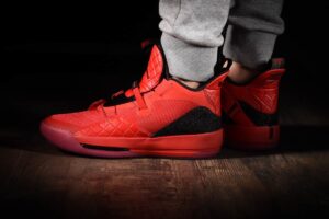Giay Nike Air Jordan XXXIII 'University Red' AQ8830-600