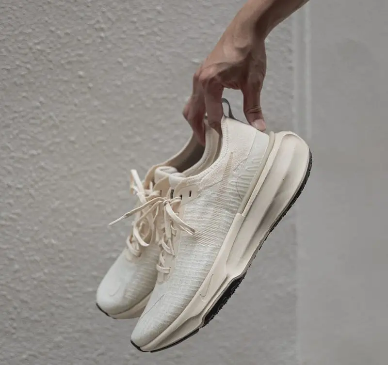 Giay Nike ZoomX Invincible Run 3 'Light Cream' DR2615-200