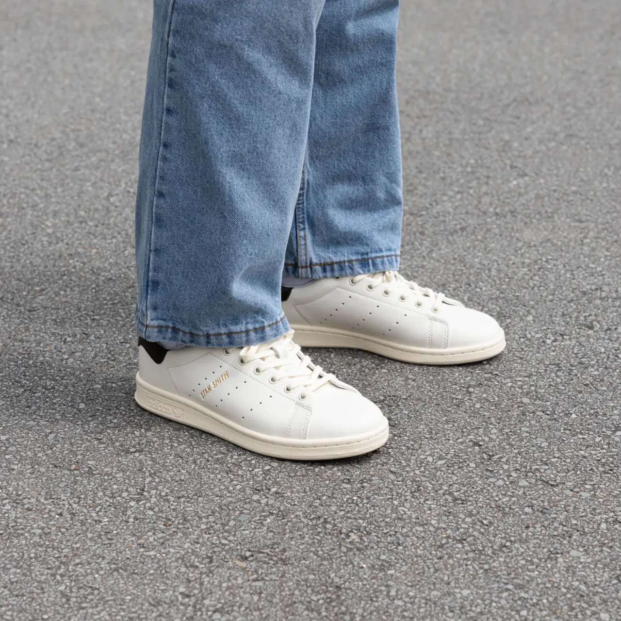 Giay Adidas Stan Smith Lux 'Cream White Dark Brown' H06188