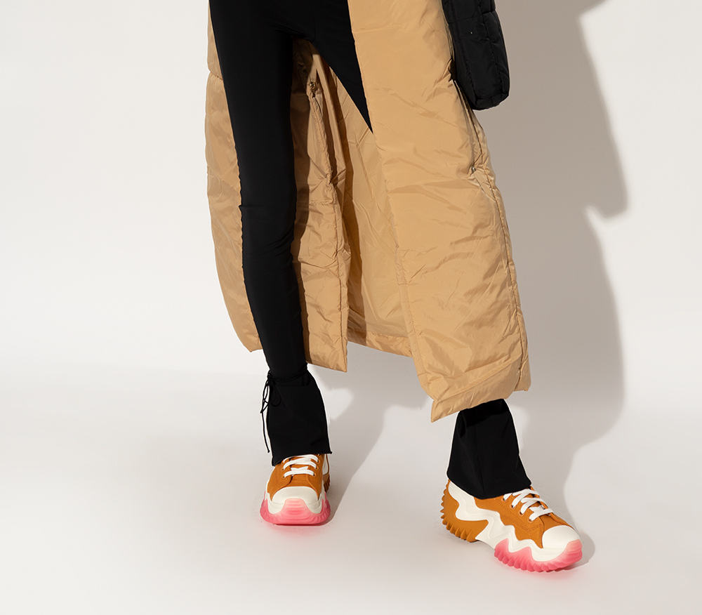 Giay Converse Run Star Motion 'Strawberry Jam Egret' A00854C