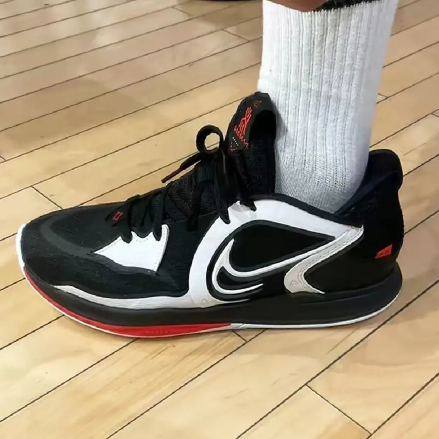 Giay Nike Kyrie Low 5 'Dominoes' DJ6014-001