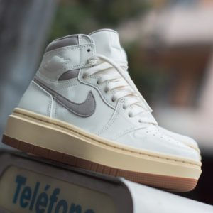 Giay Nike Air Jordan 1 Elevate High SE 'College Grey' DZ3744-100