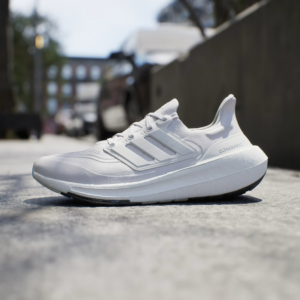 Giay Adidas Ultraboost Light 'Cloud White' GY9350