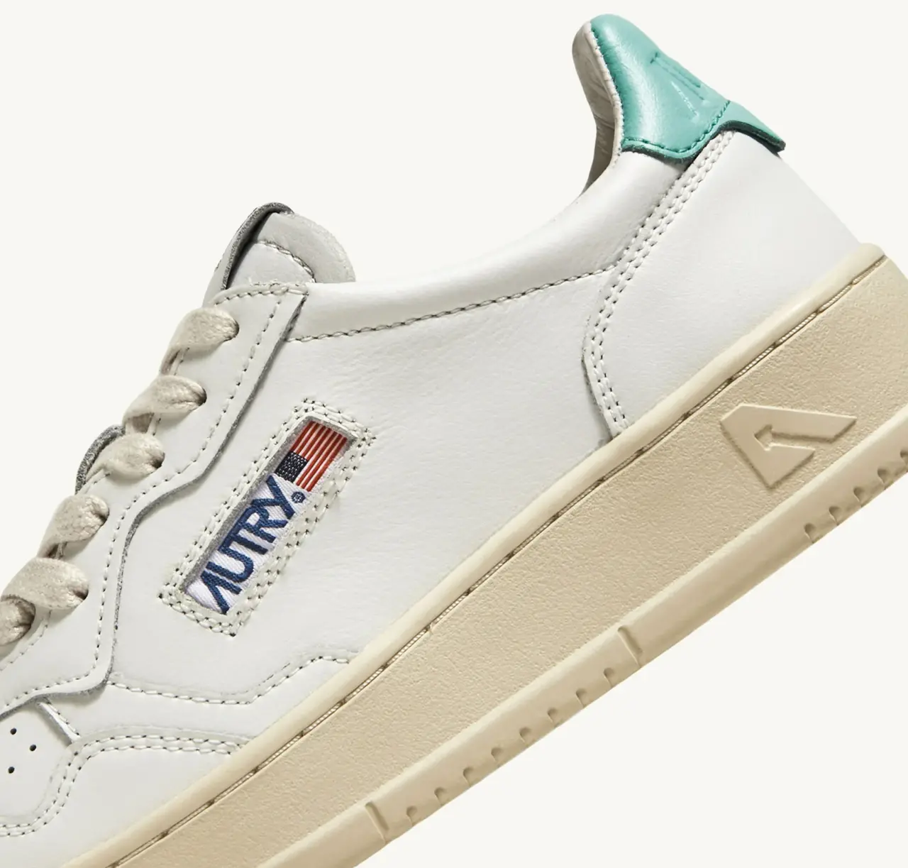 Giay Autry Medalist Low Leather 'White Turquoise' AULW-LL49