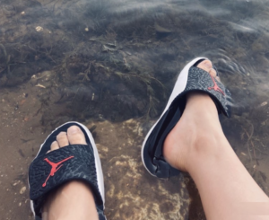 Dep Nike Air Jordan Hydro 7 V2 GS 'Black Gym Red' BQ6291-016