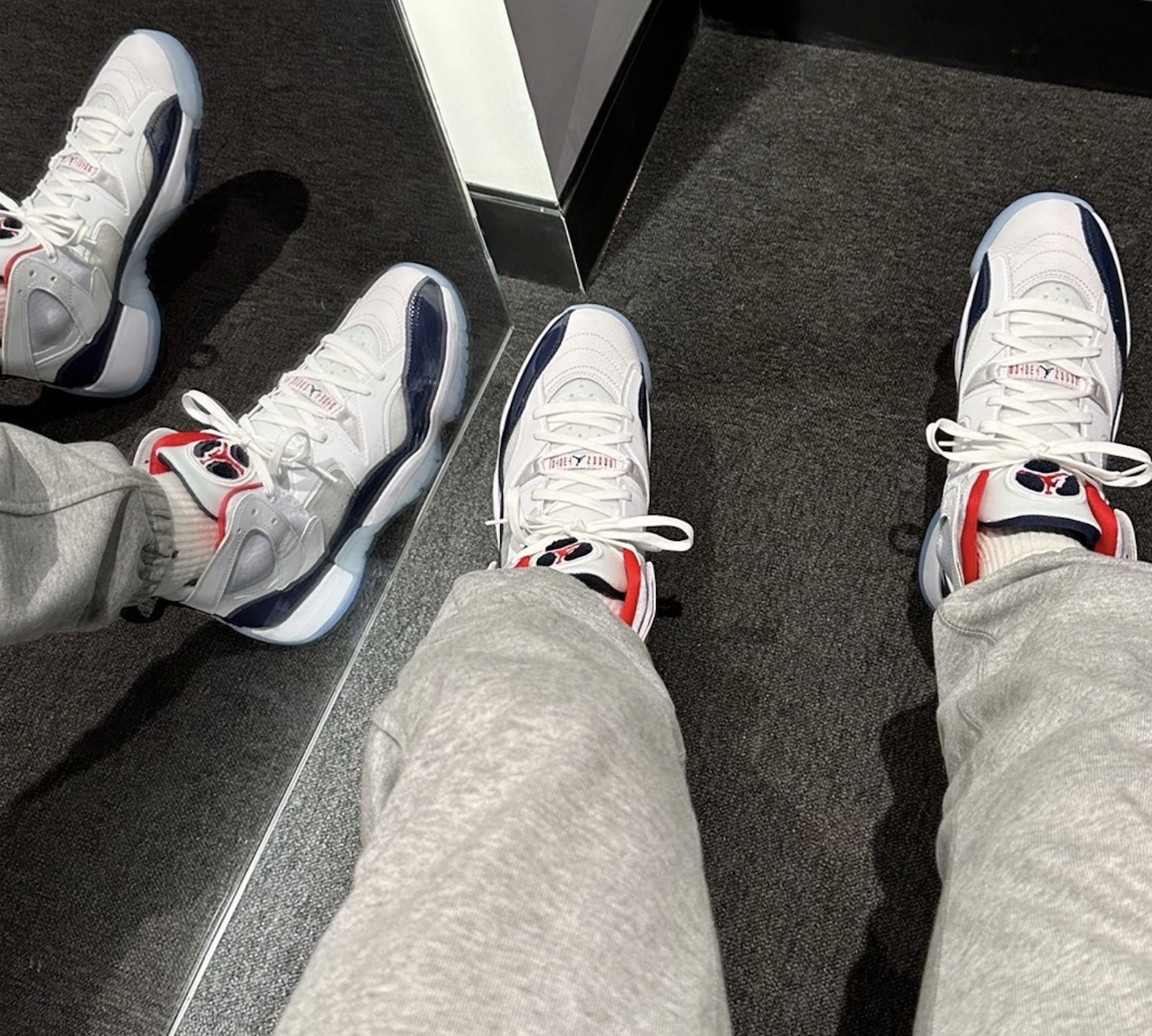 Giay Nike Air Jordan Jumpman Two Trey 'USA' DO1925-102