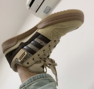 Giay Adidas Originals Forum Low 'Beige' HQ4605