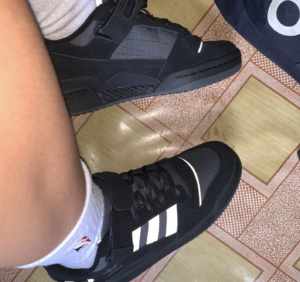 Giay Adidas Forum Low 'Black Grey' GY5720