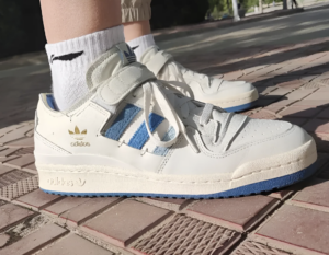 Giay Adidas Forum 84 Low 'White Altered Blue' GW4333