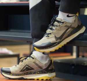 Giay Nike Wildhorse 8 'Brown White' DR2686-200