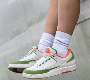 Giay Nike Air Jordan 2 x Titan Retro 'White Green' DV6206-183