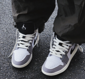 Giay Nike Air Jordan 1 Mid SE Craft 'Cement Grey' DZ4136-002