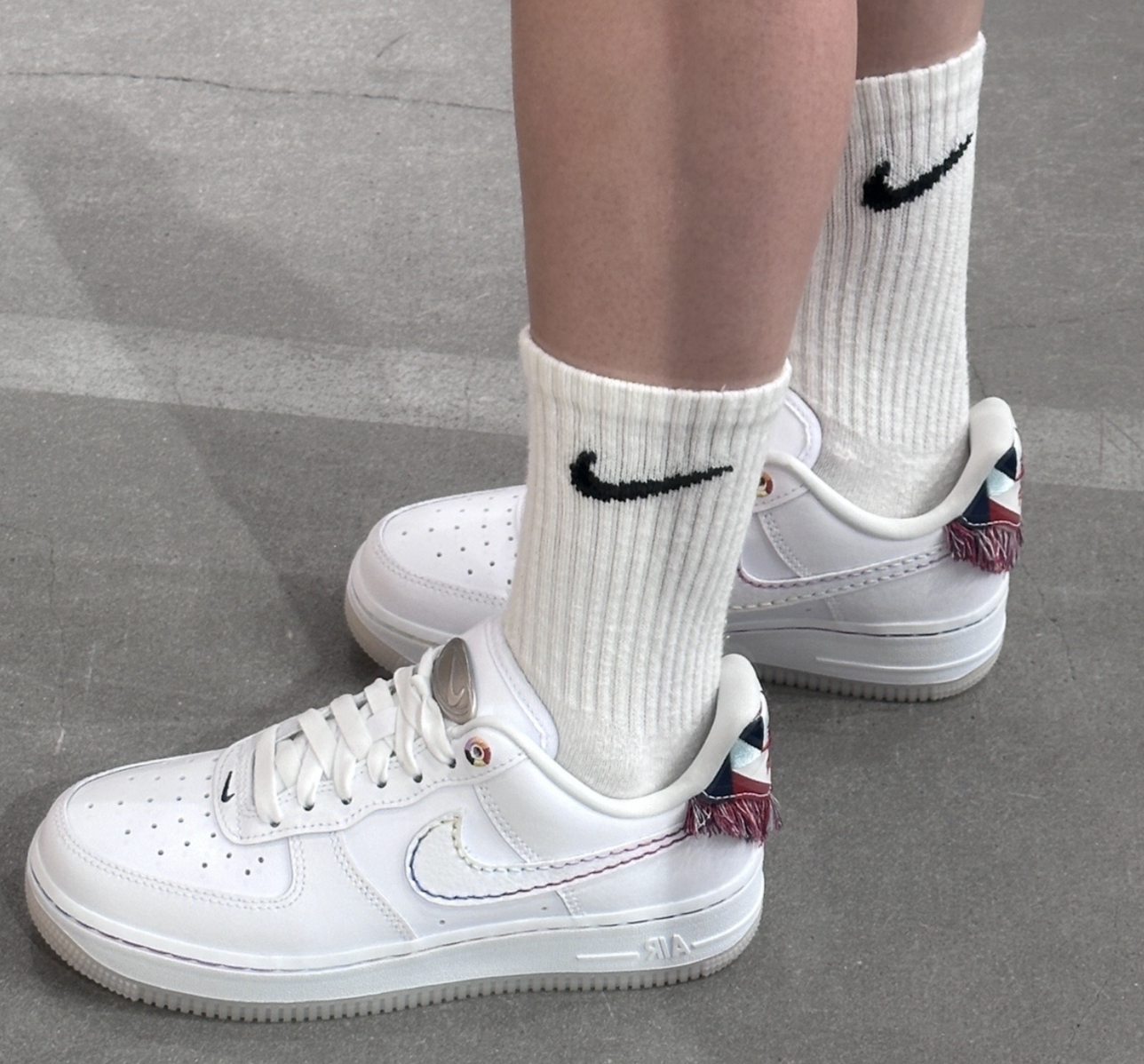 Giay Nike Air Force 1 Low 'Native Patterns' FN8918-111
