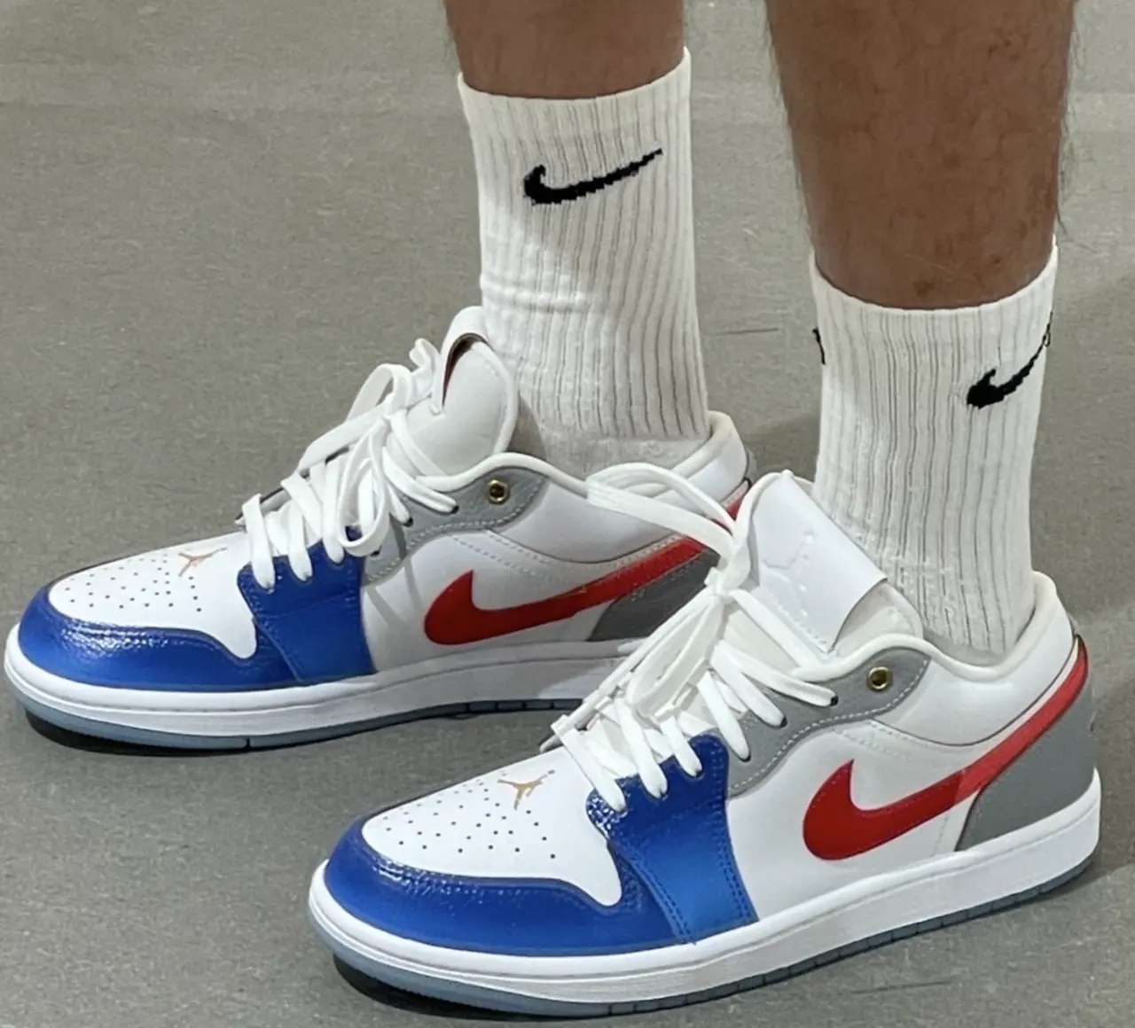 Giay Nike Air Jordan 1 Low SE 'Philippines' FN8901-164