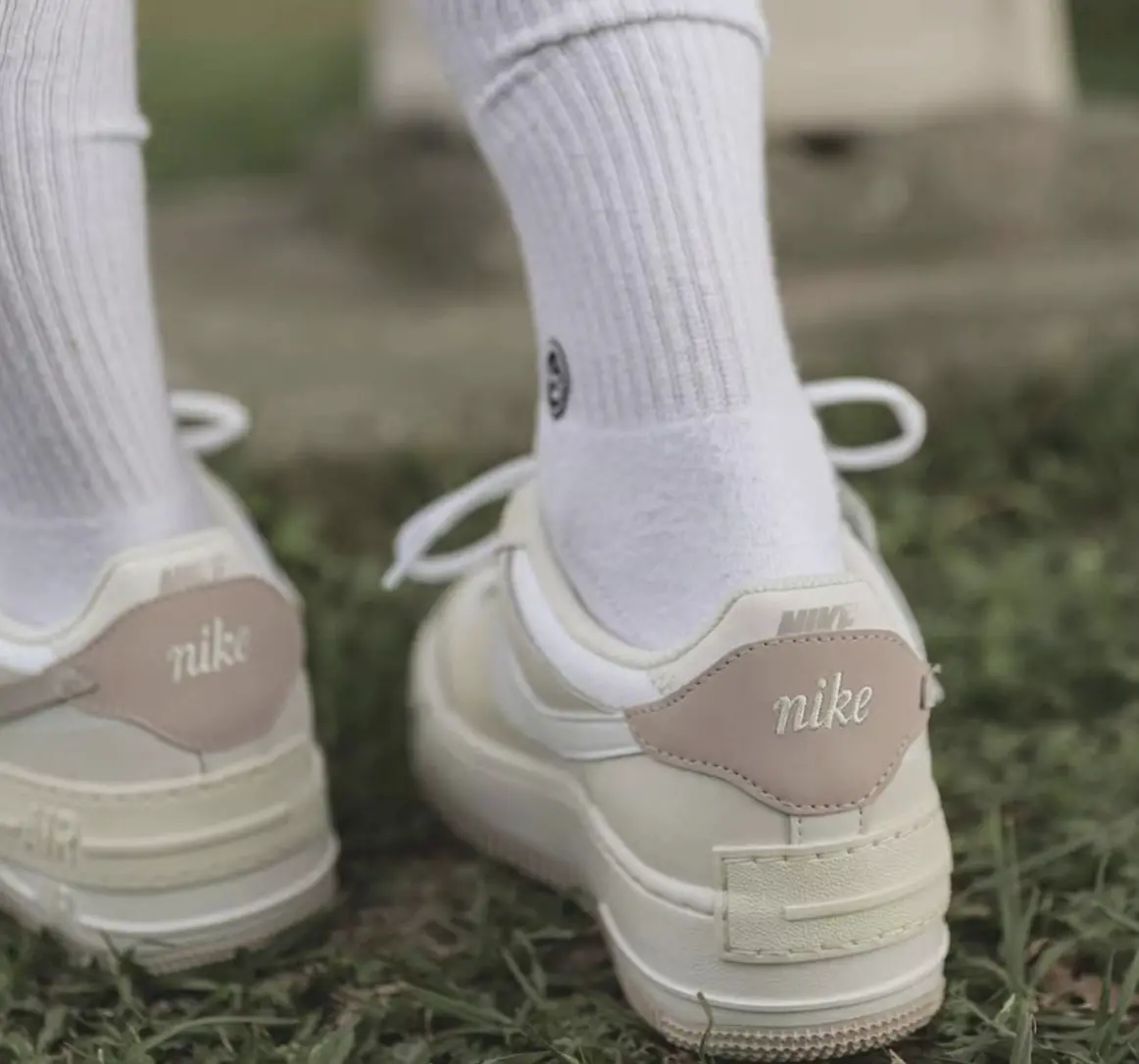 Giay Nike Air Force 1 Shadow 'White Fossil Stone' FN3444-121