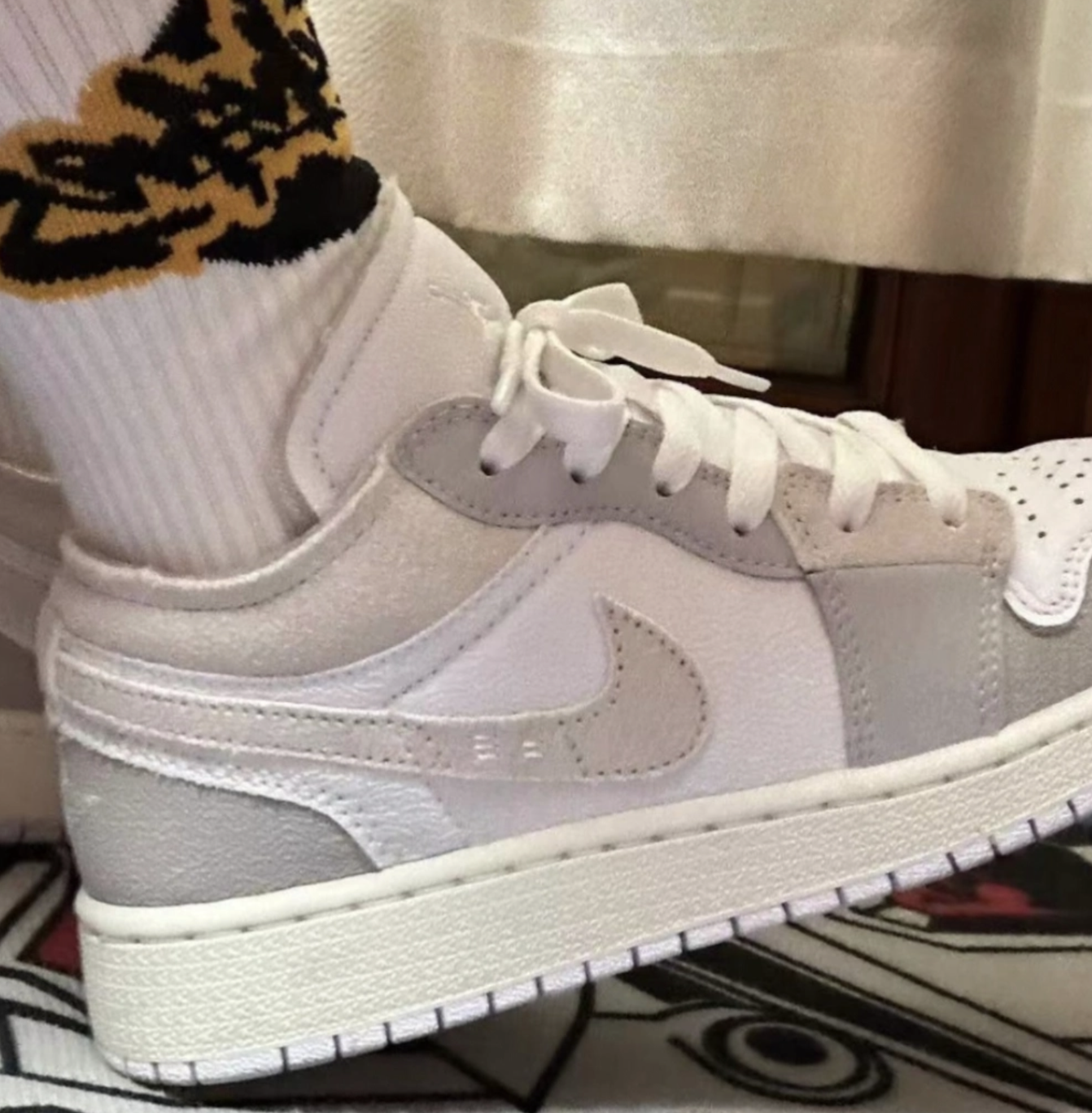 Giay Nike Air Jordan 1 Low SE Craft 'Tech Grey' FB9139-002