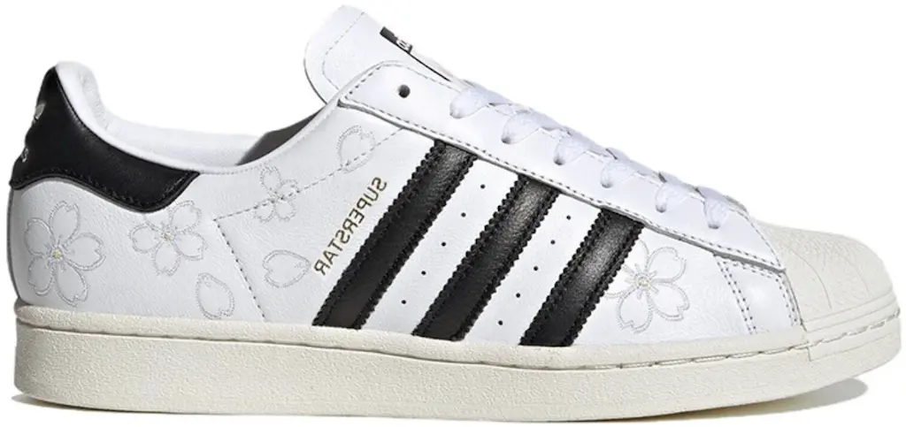 Giay Adidas Superstar 'Hanami' IG9648