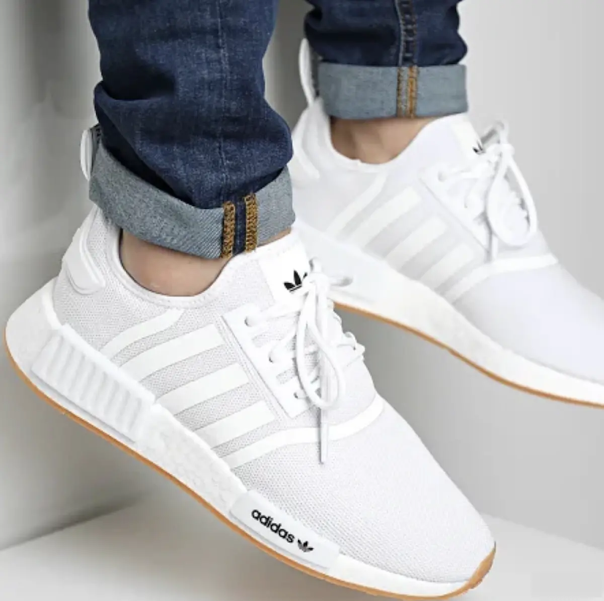 Giay Adidas NMD_R1 Primeblue 'White Gum' GZ9260