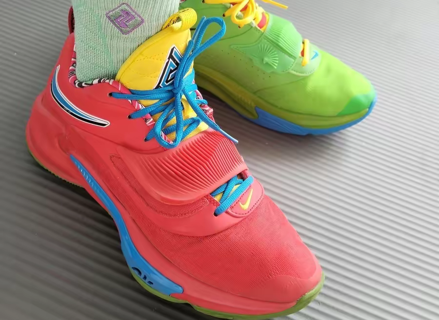 Giay Nike UNO x Zoom Freak 3 '50th Anniversary Red' DC9363-600