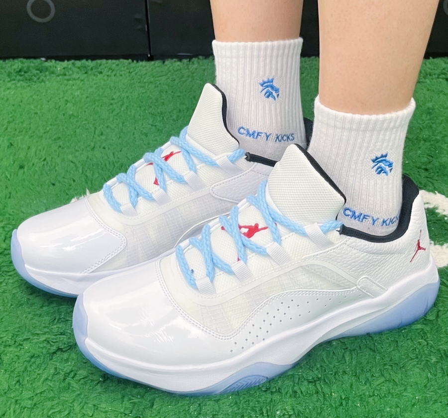 Giay Nike Air Jordan 11 CMFT Low 'White Varsity' DN4180-162