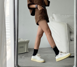 Giay Autry Medalist Low Leather 'White Black' AULW-LL22