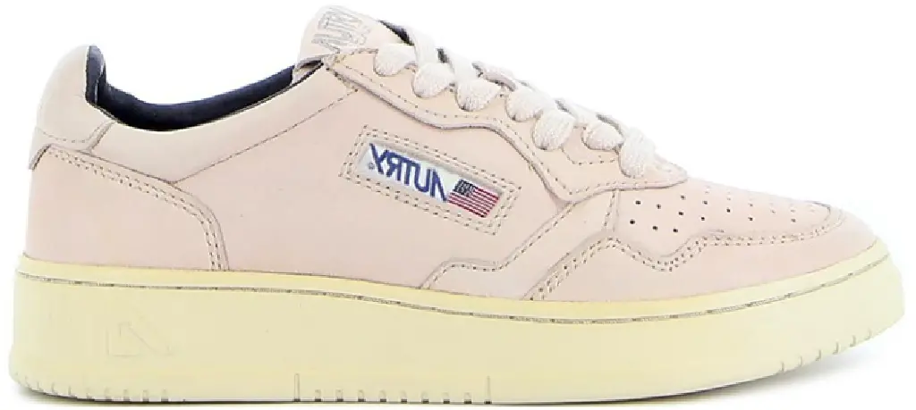 Giay Autry Medalist Low Goatskin 'Ivory' AULW-GG02