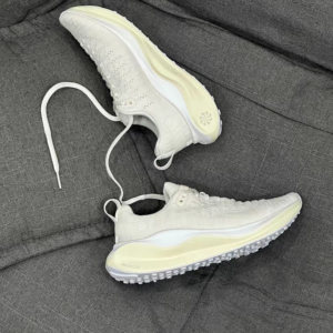 Giay Nike ReactX Infinity Run 4 'Coconut Milk' DR2670-005