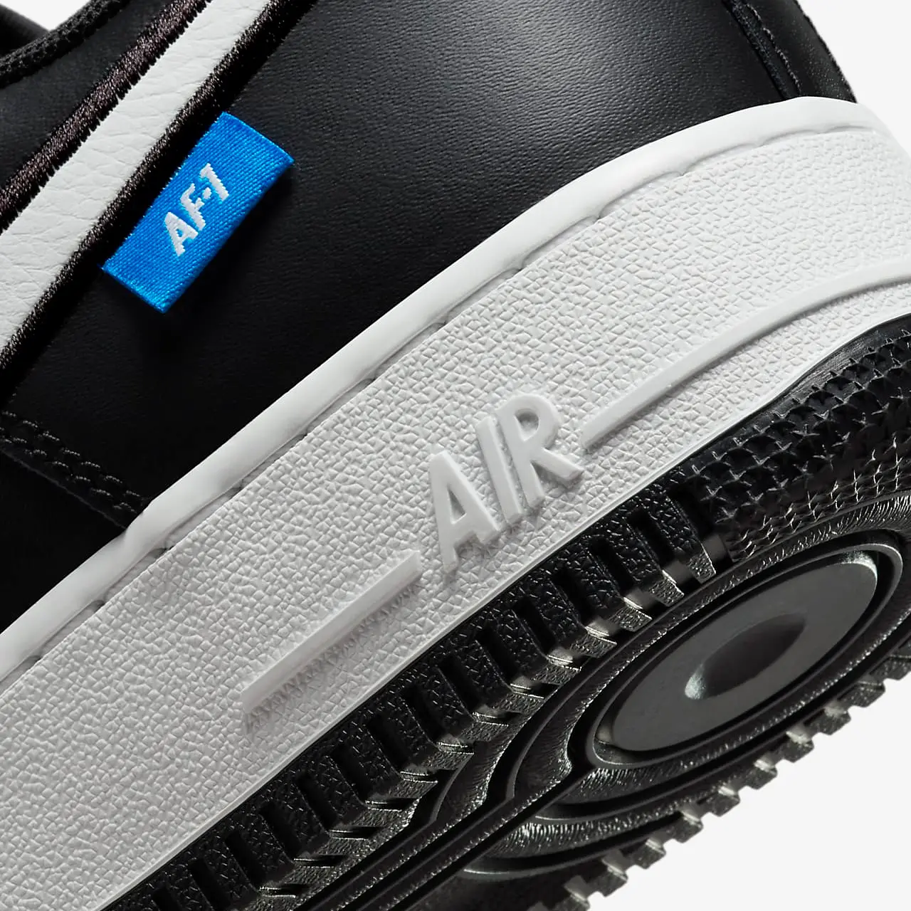 Giay Nike Air Force 1 '07 'Black' FN7804-001