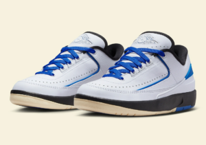 Giay Nike Air Jordan 2 Retro Low 'Varsity Royal' DX4401-104