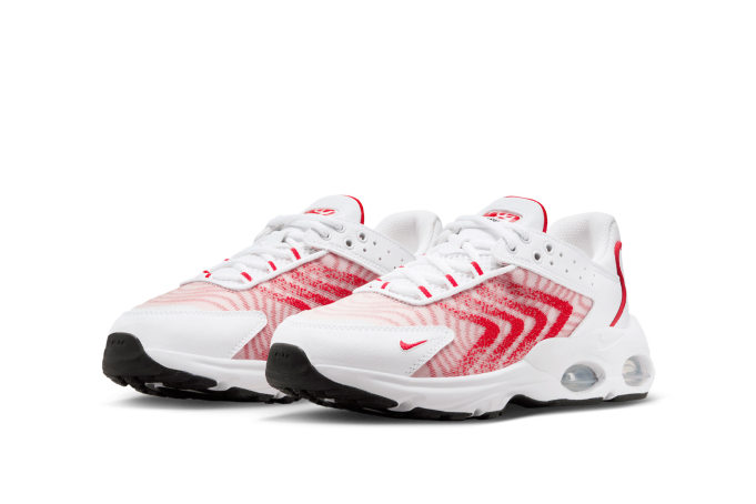 Giay NikeAir Max TW 'University Red' DQ0296-104