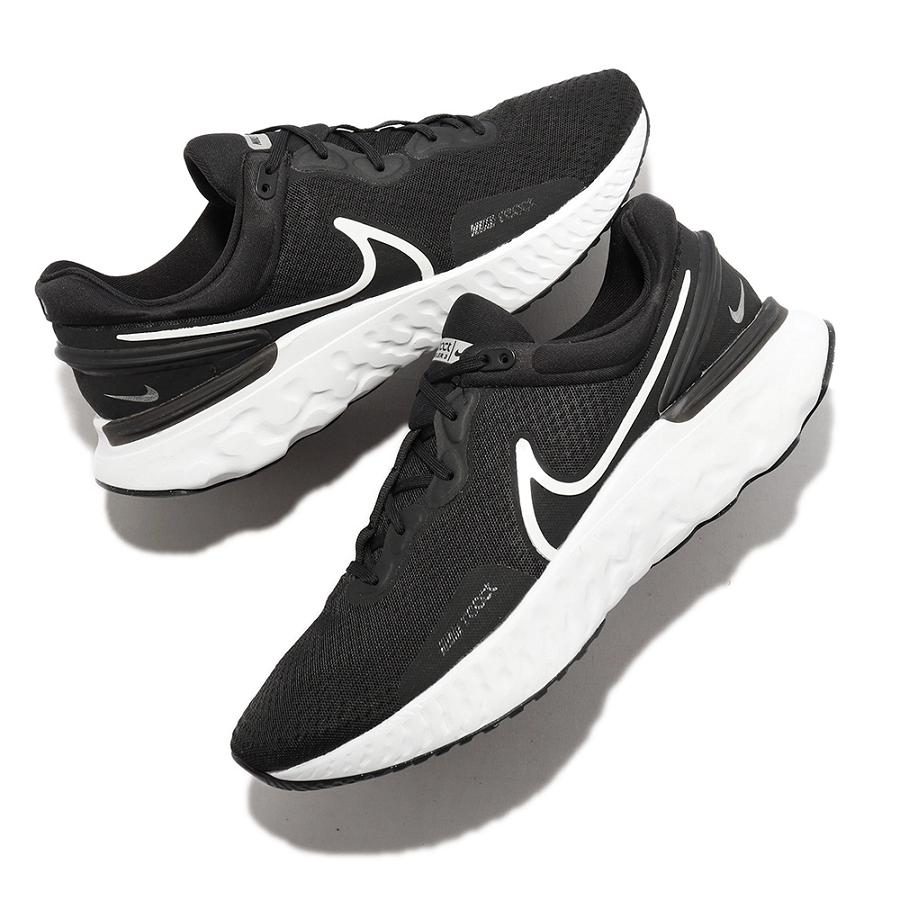 Giay Nike React Miler 3 'Black White' DD0490-001