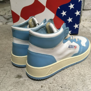 Giay Autry Medalist Mid 'White Sea' AUMM-WB08