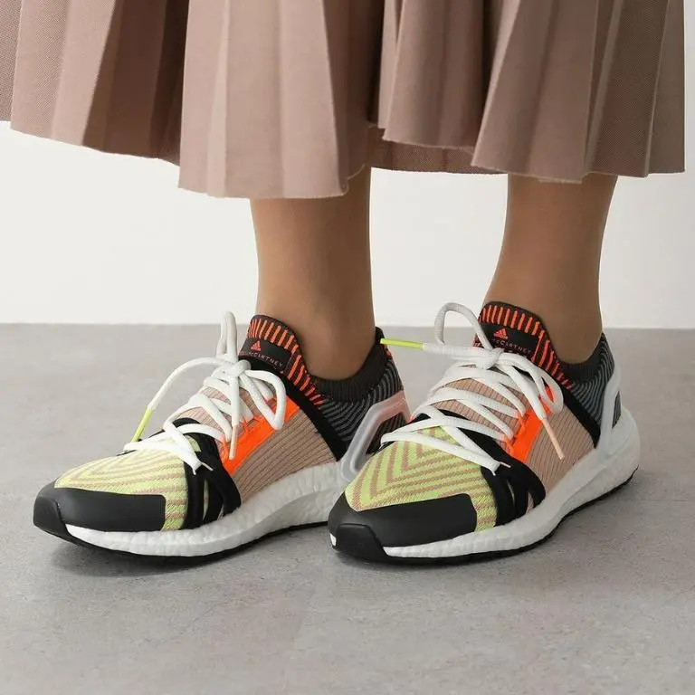 Giay Adidas Stella McCartney Ultraboost 20 'Light Flash' FW6360
