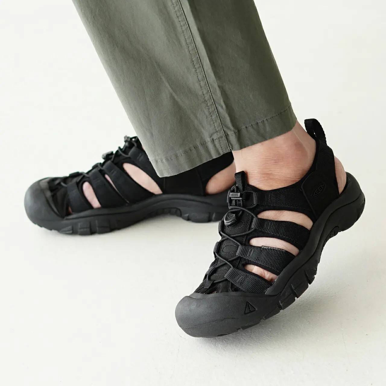 Dep Keen Newport H2 'Triple Black' 1022258