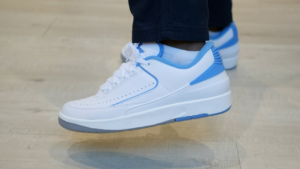 Giay Nike Air Jordan 2 Low 'University Blue' DV9956-104