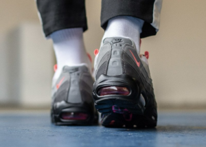 Giay Nike Air Max 95 'Black' DM0011-007