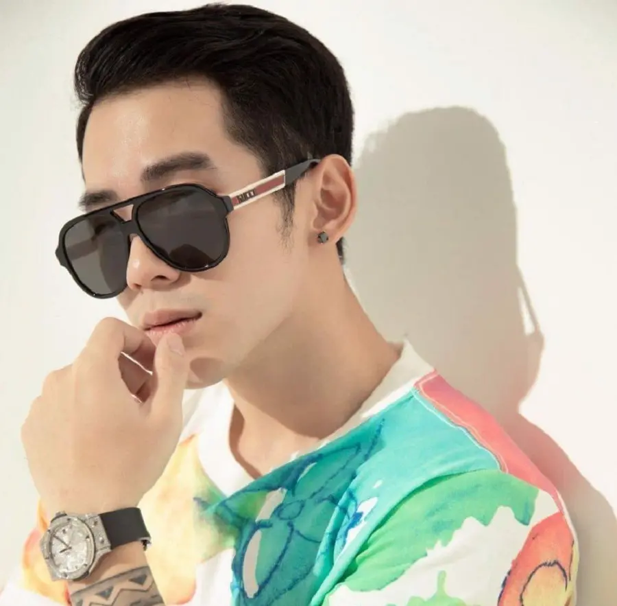 Kinh Gucci Sunglasses 'Black' GG0463SA-002