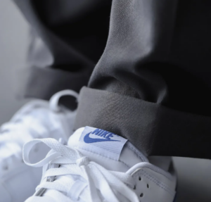 Giay Nike Dunk Low 'White Hyper Royal' DV0831-104