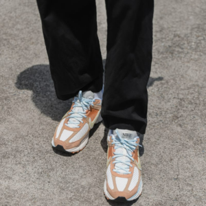 Giay Nike Zoom Vomero 5 'Have a Nike Day' FN8889-181