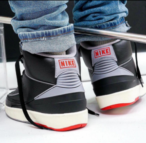 Giay Nike Air Jordan 2 Retro 'Black Cement' DR8884-001