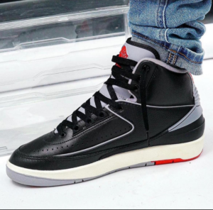 Giay Nike Air Jordan 2 Retro 'Black Cement' DR8884-001