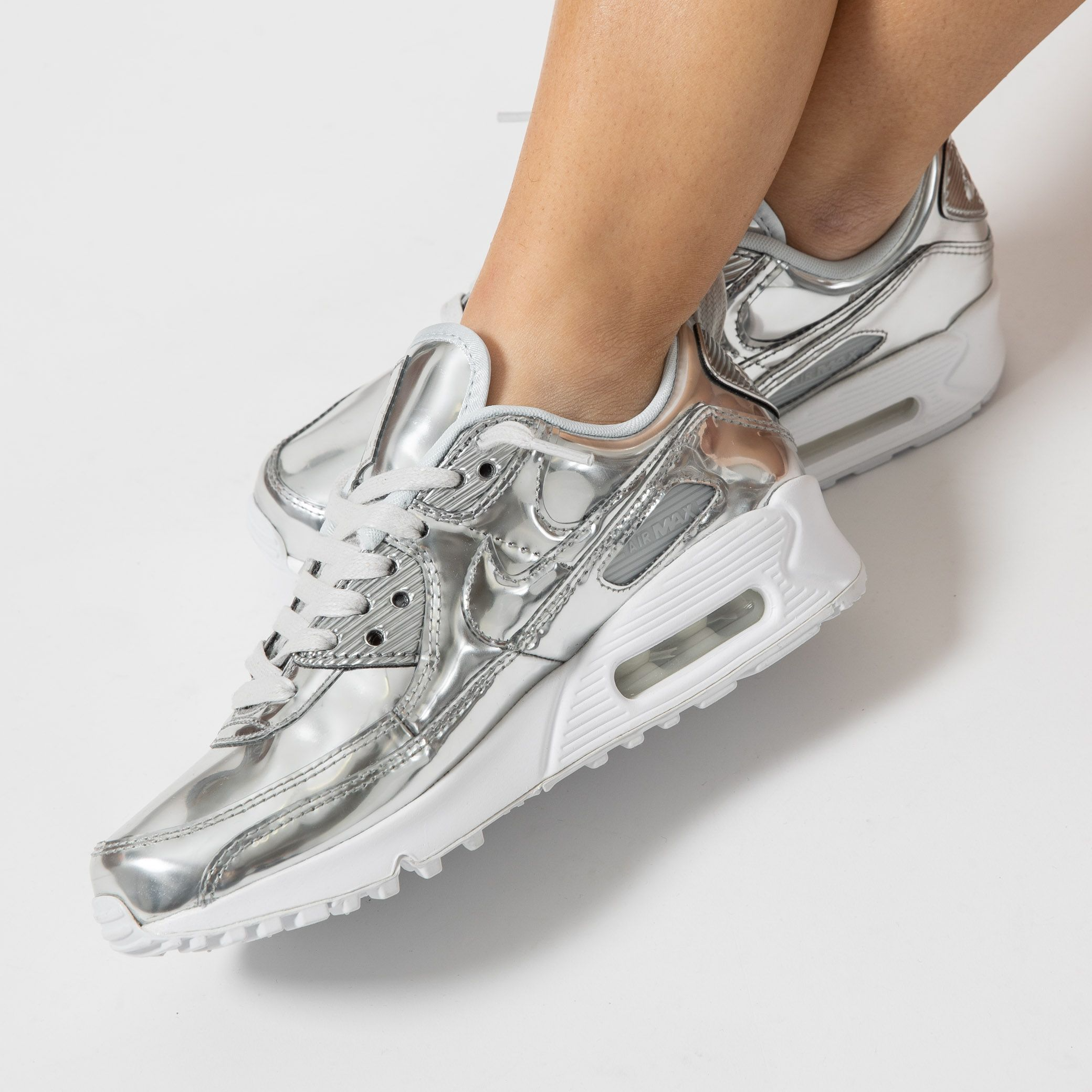 Giay Nike Air Max 90 'Metallic Pack Chrome' CQ6639-001