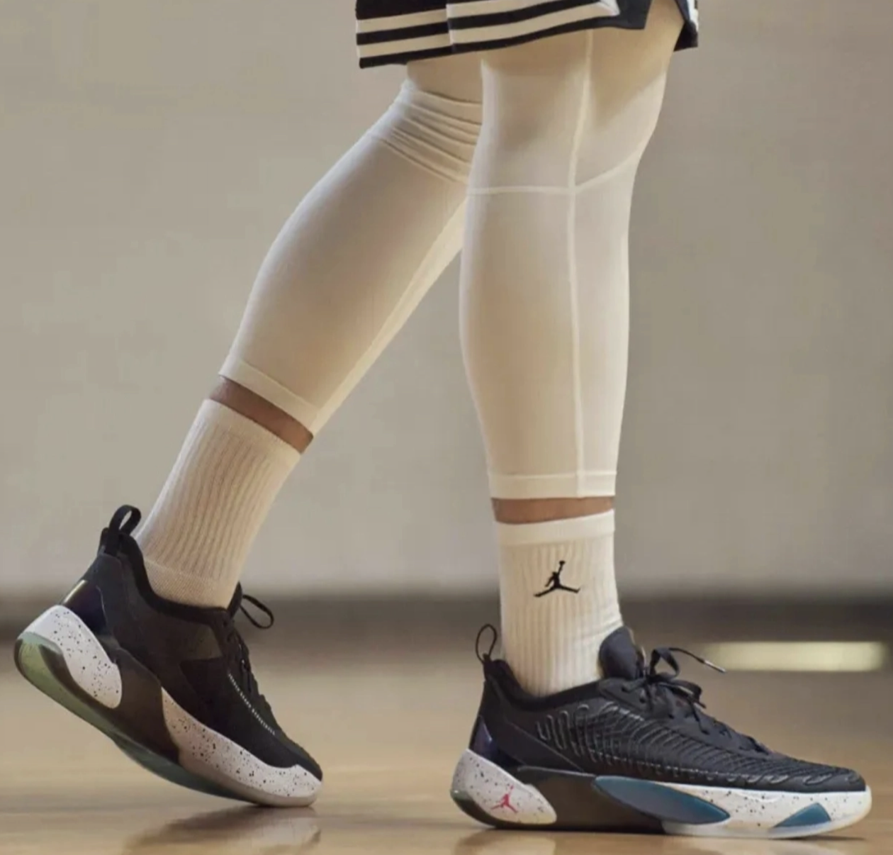 Giay Nike Air Jordan Luka 1 PF 'No Translation' FB1800-004