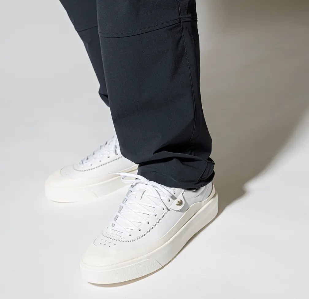 Giay Adidas Nucombe 'Triple White' HP6459