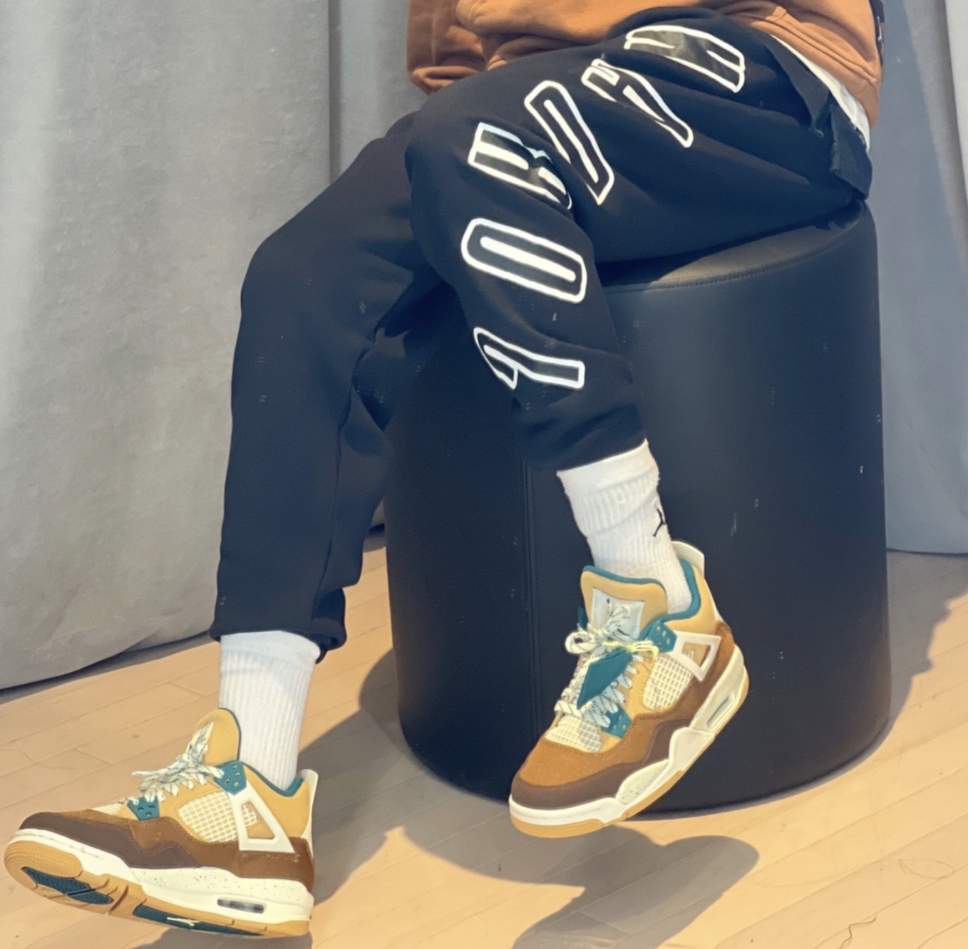 Giay Nike Air Jordan 4 Retro 'Cacao Wow' FB2214-200