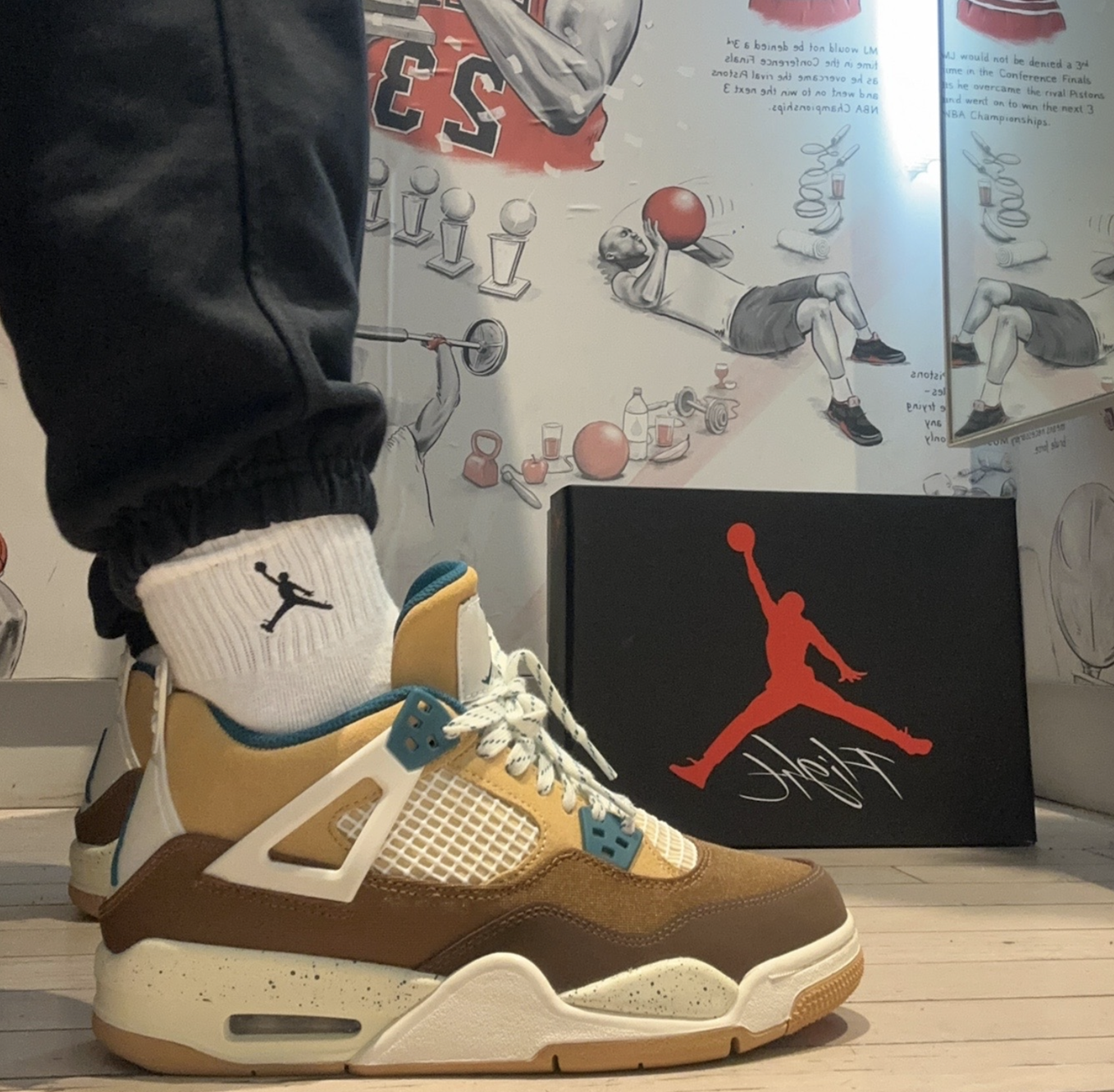 Giay Nike Air Jordan 4 Retro 'Cacao Wow' FB2214-200